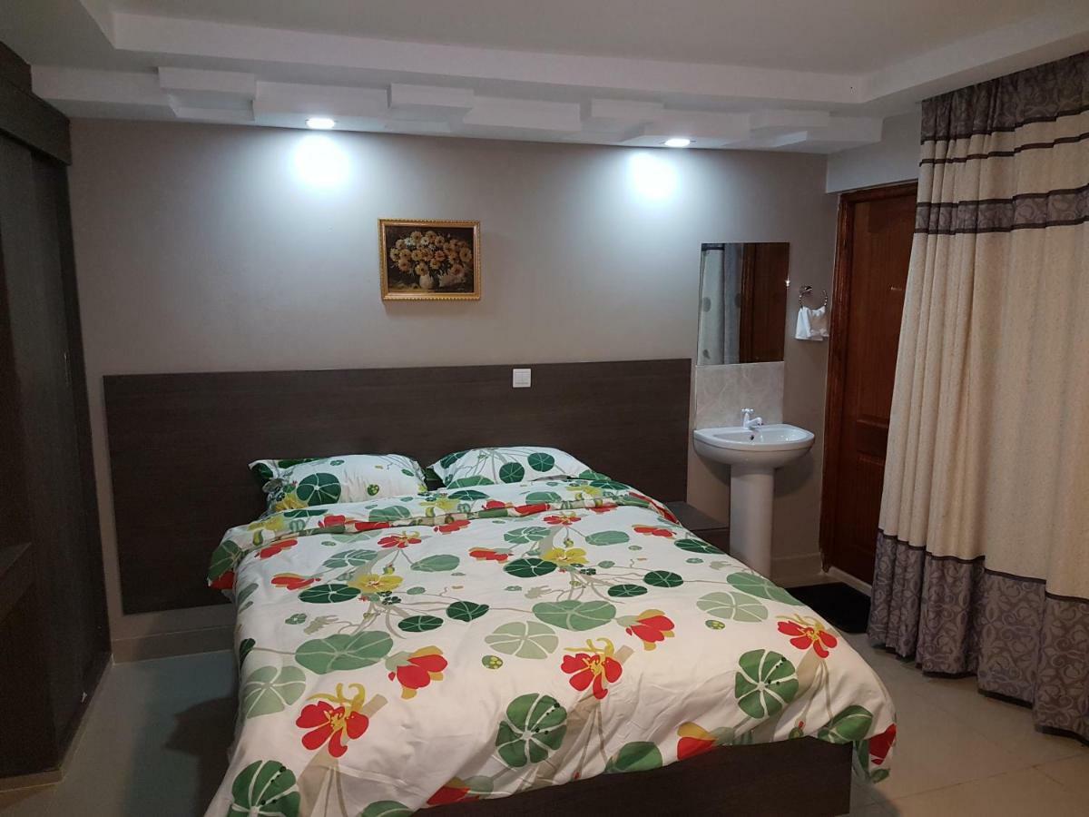Adala Motel Meru Zewnętrze zdjęcie